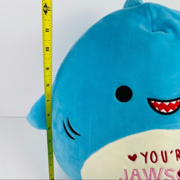 Squishmallows 8" Rey the Shark Plush Kelly Toys Valentines Day Edition Jawsome - Picture 5 of 5